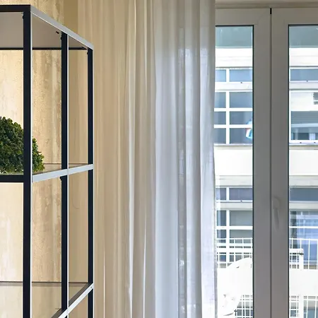 Lu Cordeiro Apartment